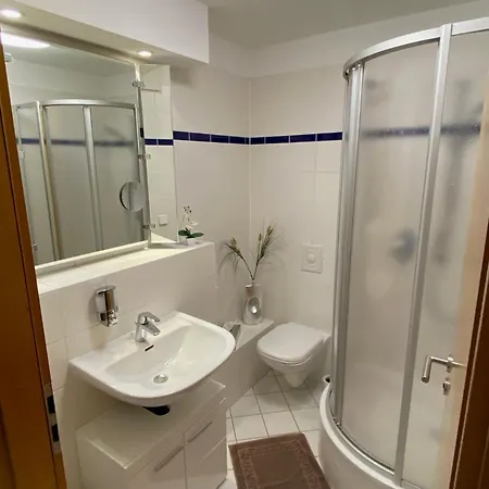 Apartment Im Zentrum Mit Tiefgaragen-stellplatz